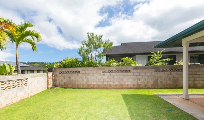 Building Photo - Mililani Mauka - 4bdrm/3bath with attached...