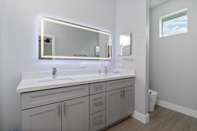 Building Photo - Frederick Isles Townhomes - Delray Beach