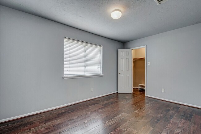 Building Photo - 3906 Portman Glen Ln