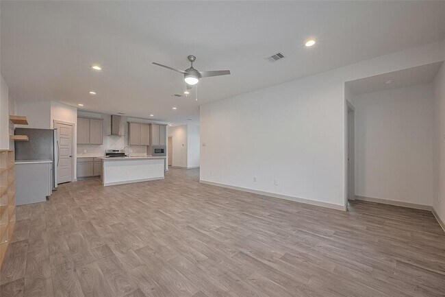 Building Photo - 12715 Basinghall Ln