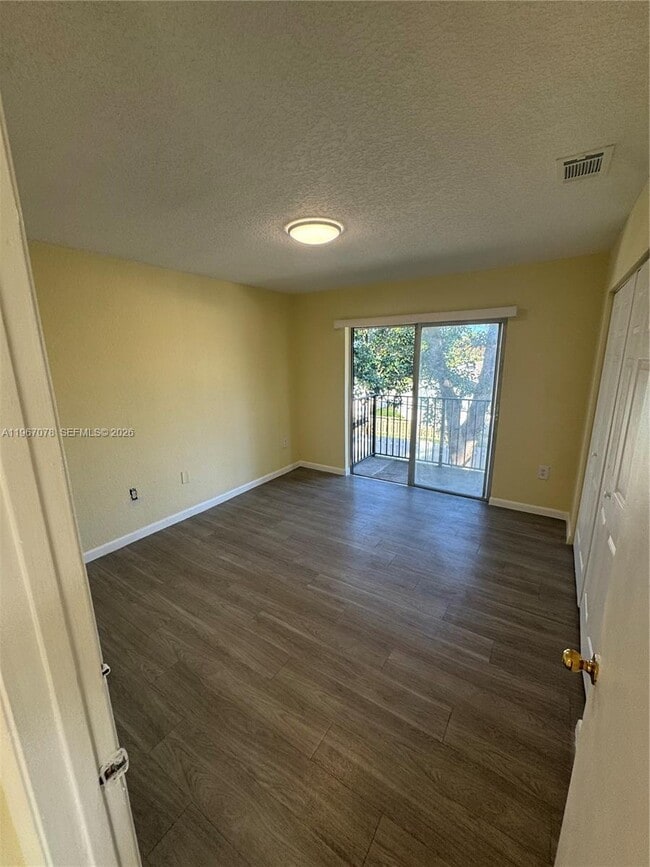 Building Photo - 1101 Prospect Rd