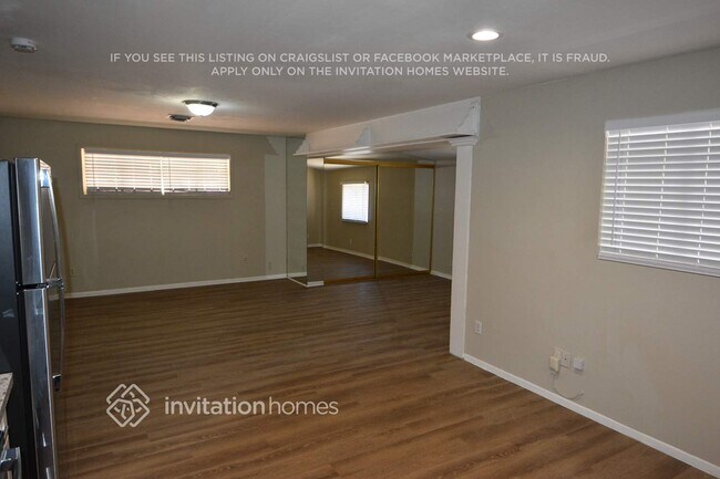 Building Photo - 2307 W Freeway Ln