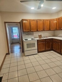 Building Photo - 32 US-1