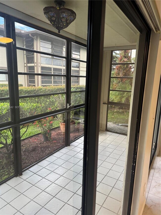 Building Photo - 9620 W McNab Rd