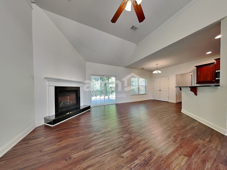 Building Photo - 307 Brighton Woods Dr