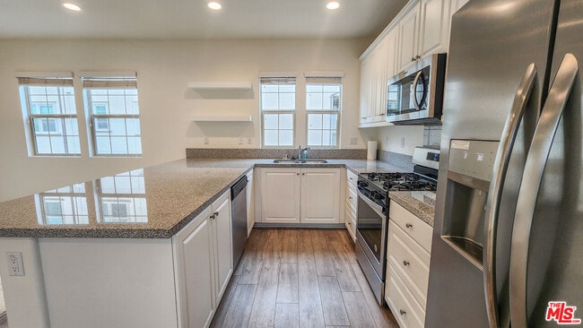 Building Photo - 835 Orchid Way