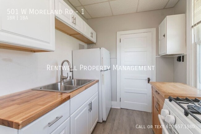 Building Photo - 501 W Moreland Rd