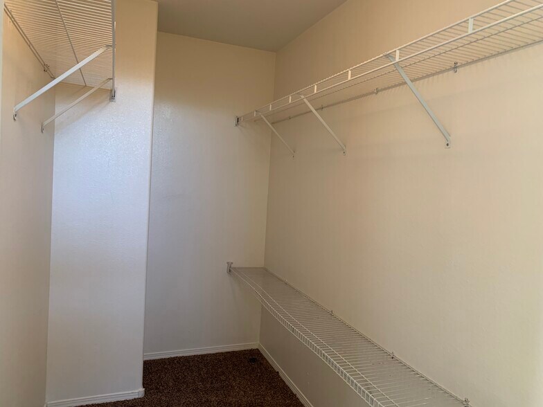 Building Photo - 8084 Tolbooth St