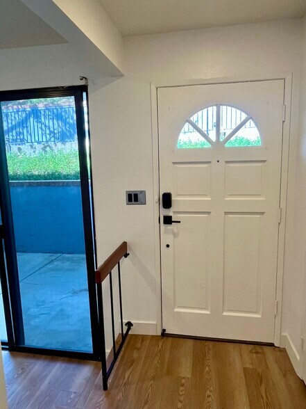 Building Photo - 29105 Thousand Oaks Blvd