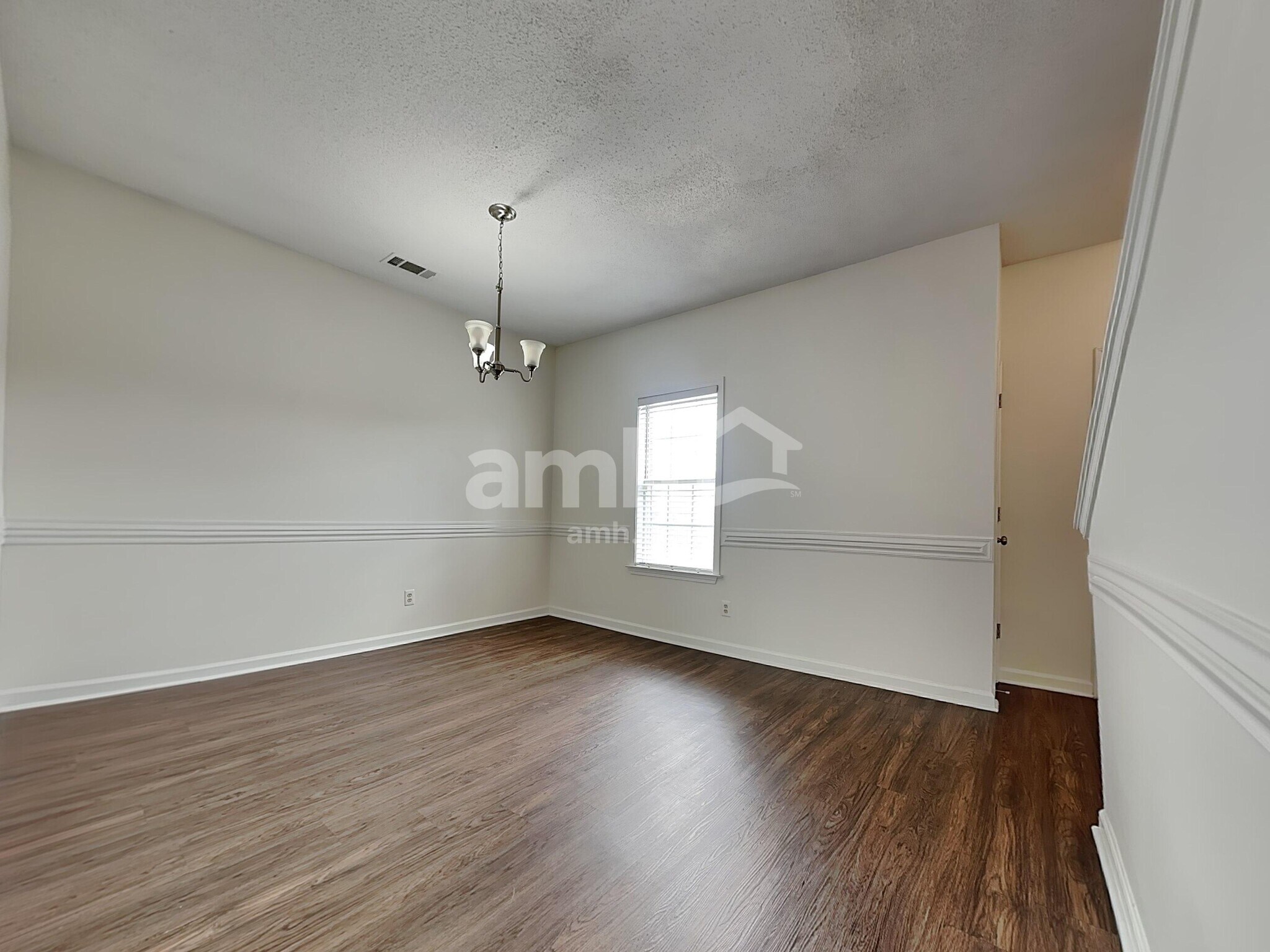 Building Photo - 821 Rain Dance Way