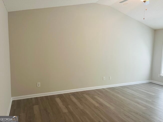 Building Photo - 4192 Royal Regency Cir