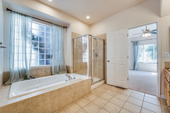 Building Photo - Elegant 3-Bedroom, 3-Bath Home in Prestigi...