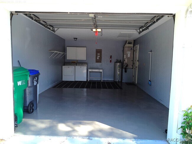 Building Photo - 2269 N St Lucie Point