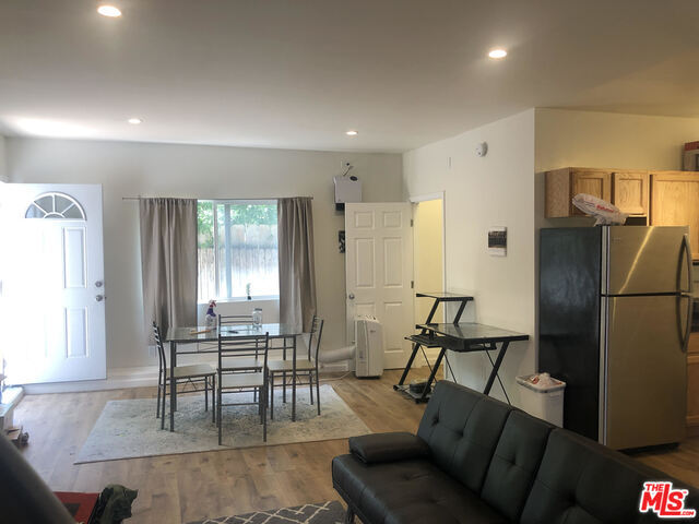 Building Photo - 15244 La Maida St