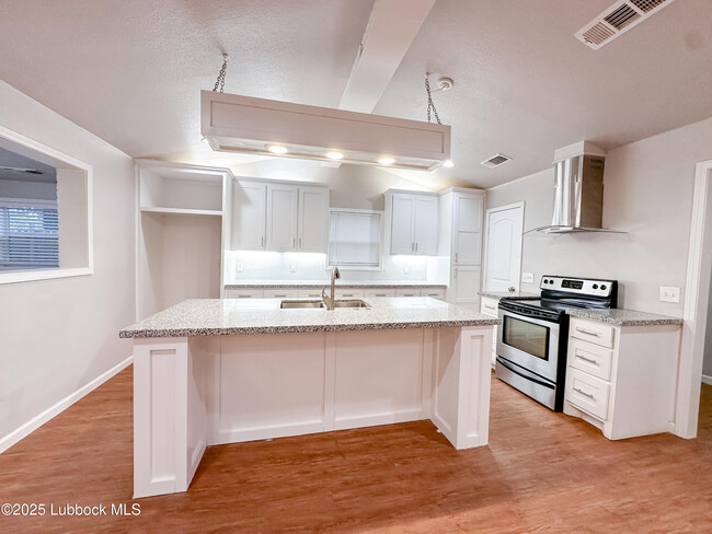 Building Photo - 4311 59th St