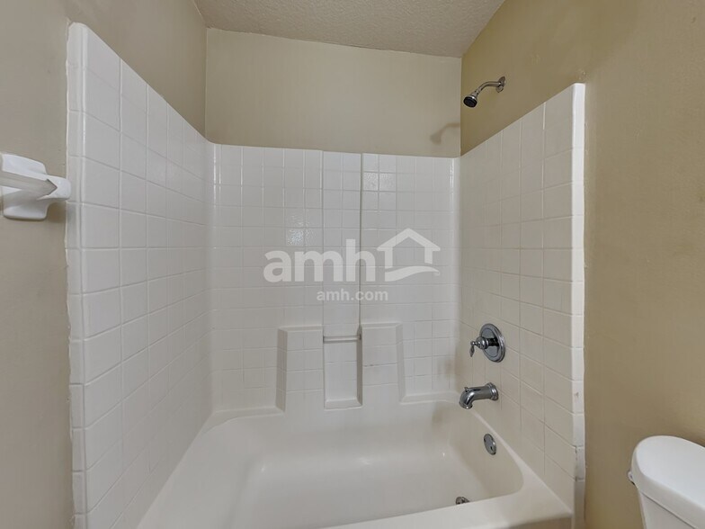Building Photo - 1134 Serengeti Way