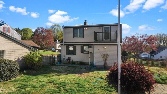 Building Photo - 18 Sprague Ct