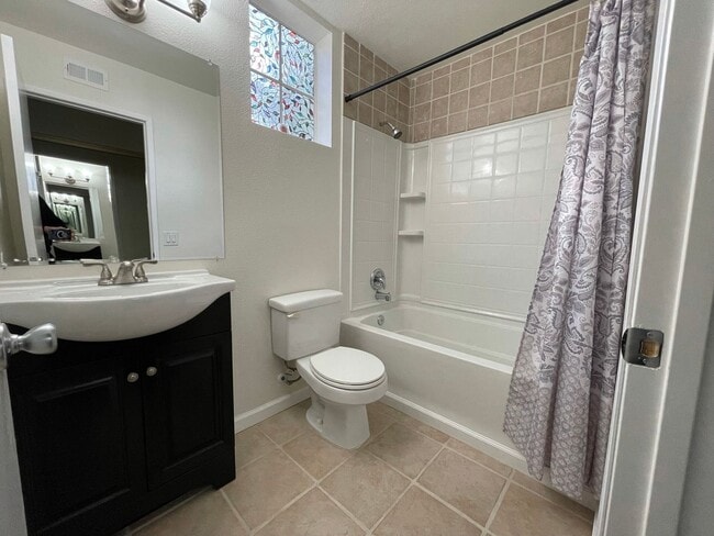 Building Photo - Spacious Dual Master in Laguna Niguel