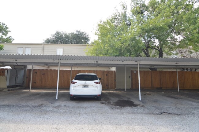Building Photo - 14715 Barryknoll Ln