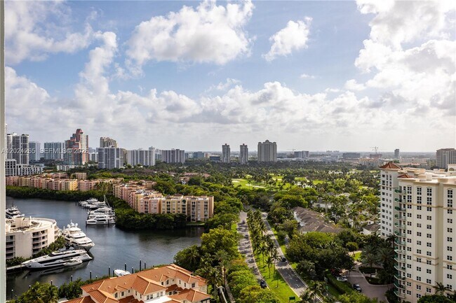 Building Photo - 19955 NE 38th Ct