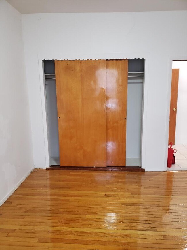 Building Photo - 1855 74th St