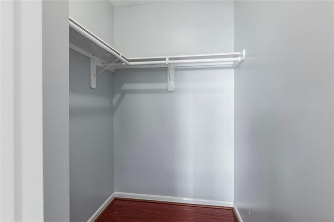 Building Photo - 6427 Waldron Cir