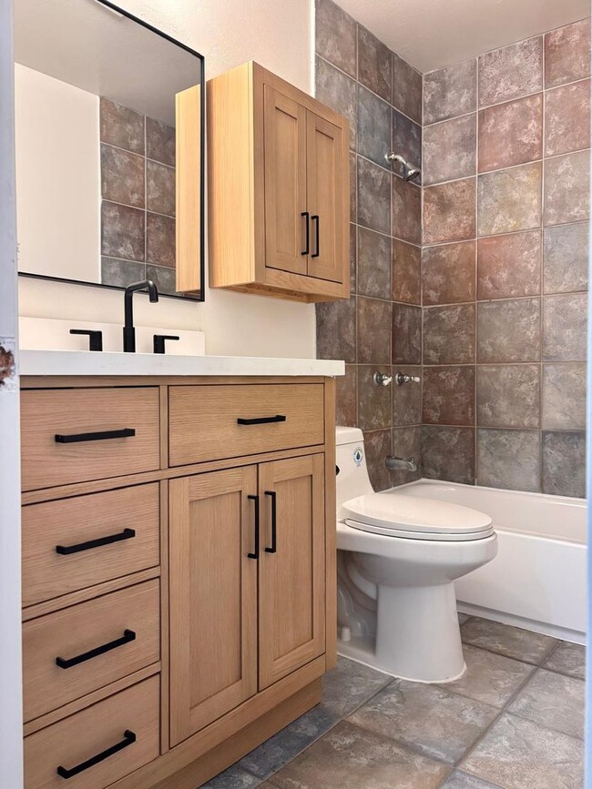 Building Photo - Beautifully updated 2-bedroom, 1.5-bathroom townhome located in the highly desirable Reseda area ...