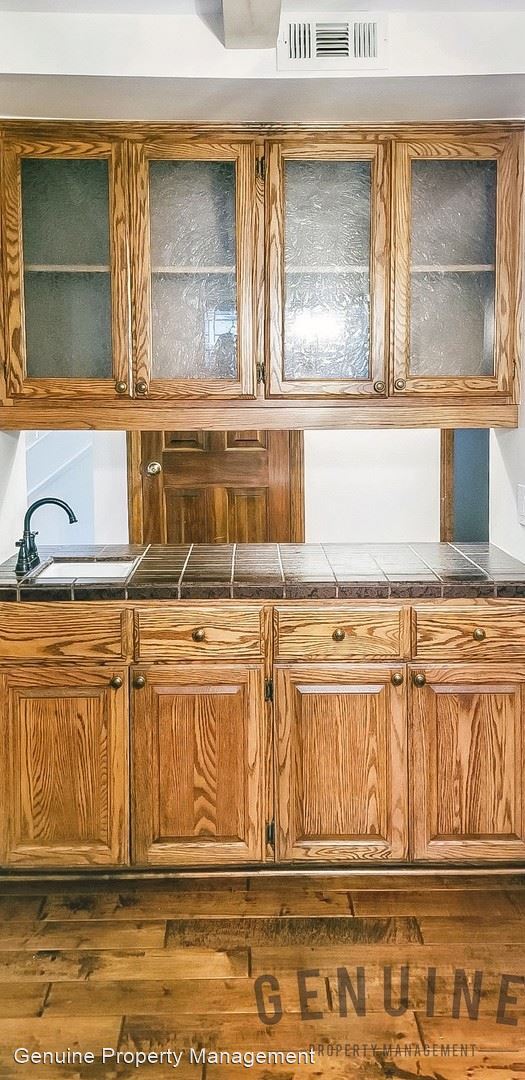 Building Photo - 4 br, 3.5 bath House - 111 Jade Avenue