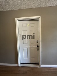 Building Photo - 24 W Buchanan Ave