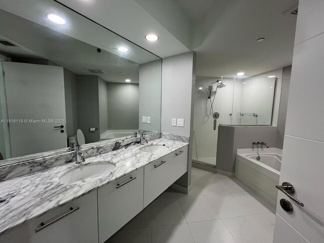 Building Photo - 55 SE 6th St