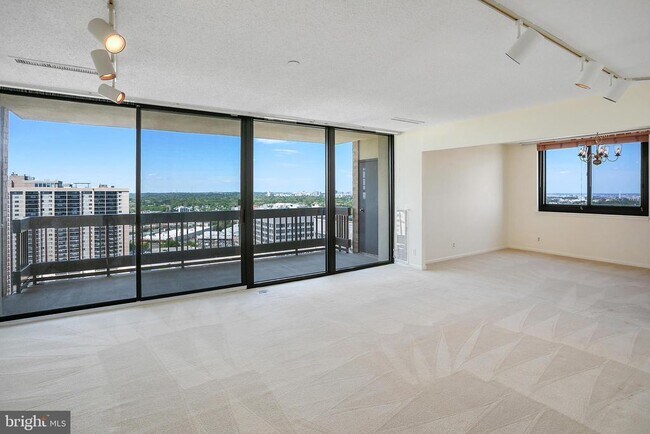 Building Photo - 5505 Seminary Rd