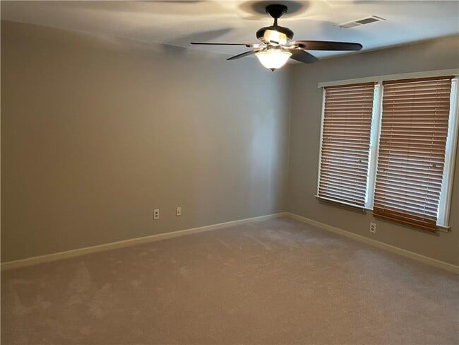 Building Photo - 241 High Creek Dr