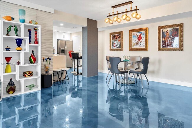 Building Photo - 1833 S Ocean Dr