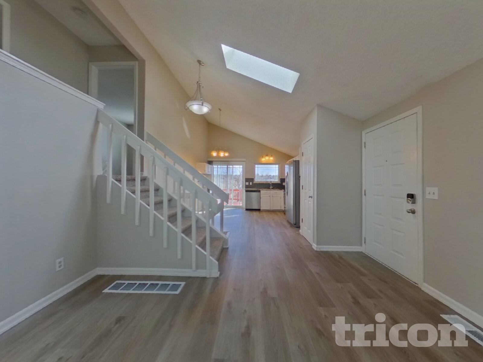 Building Photo - 628 Longfellow Ln