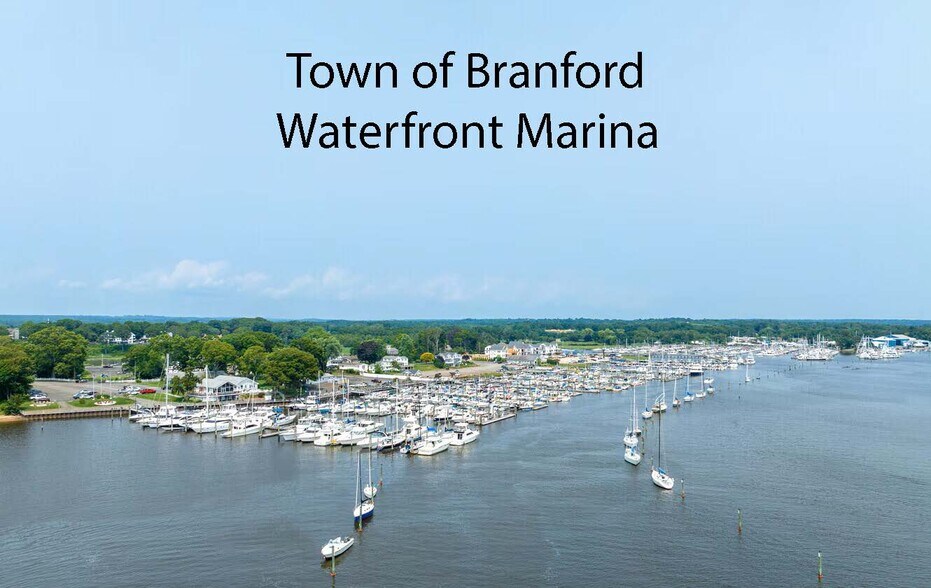 Building Photo - 428 Thoreau Rd