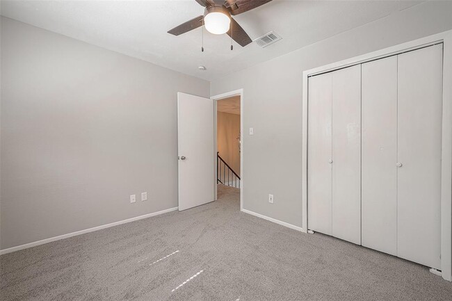 Building Photo - 6 N Waxberry Rd