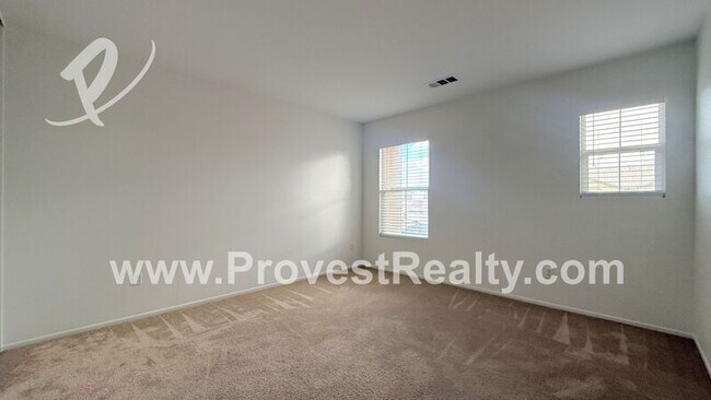 Building Photo - 9640 Peridot Ave