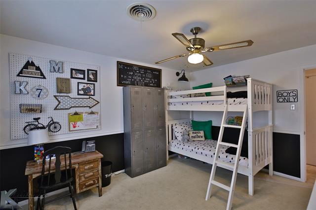 Building Photo - 2132 Sylvan Dr