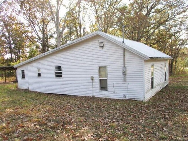 Building Photo - POTOSI - 2 Bedroom Home On 1.1 Acres Close to Town - $599 MONTH / $999 DOWN