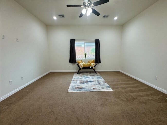 Building Photo - 2225 Moonridge Ln