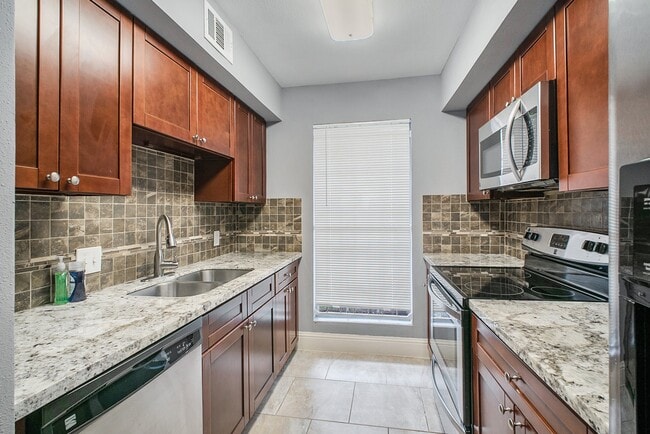 Building Photo - 11002 Hammerly Blvd