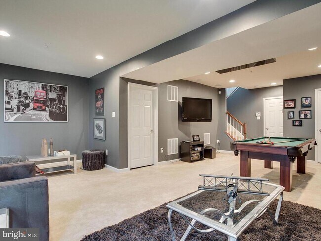 Building Photo - 2108 Congresbury Pl