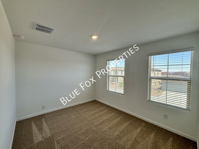Building Photo - 10253 W Sumullen St
