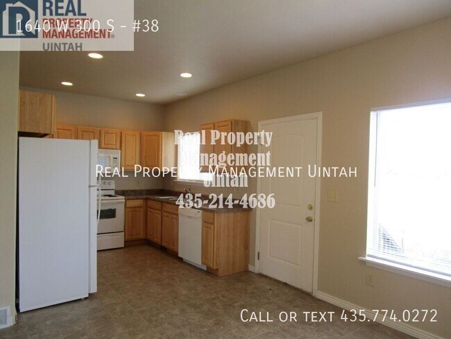 Building Photo - 1640 W 300 S