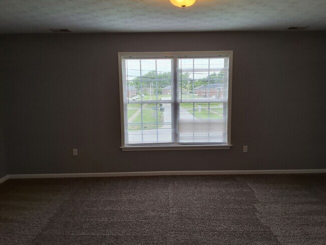 Building Photo - 110 Hurstfield Dr