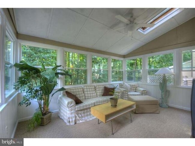 Building Photo - 19 Fawnhollow Ct