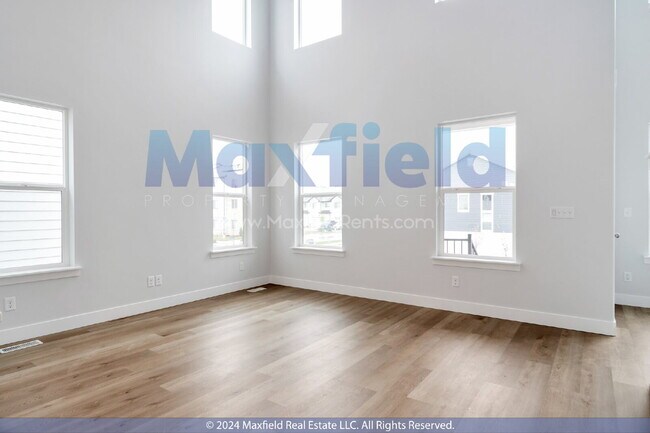 Building Photo - END UNIT - EV Ready - 3BD 2.5 BA 2GA