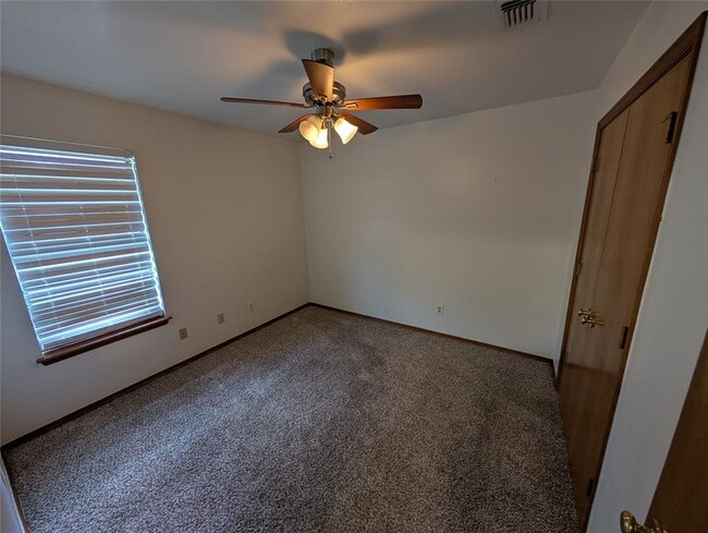 Building Photo - 609 SW 151st St