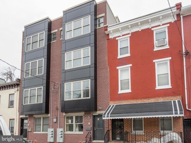 Building Photo - 1824 Poplar St
