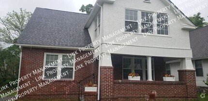 Building Photo - Coming in June! Remodeled 4 Bedrooms 2 Fu...